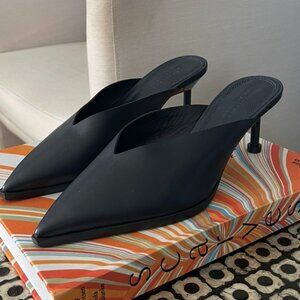 Mercedes Castillo Navy Leather Mules